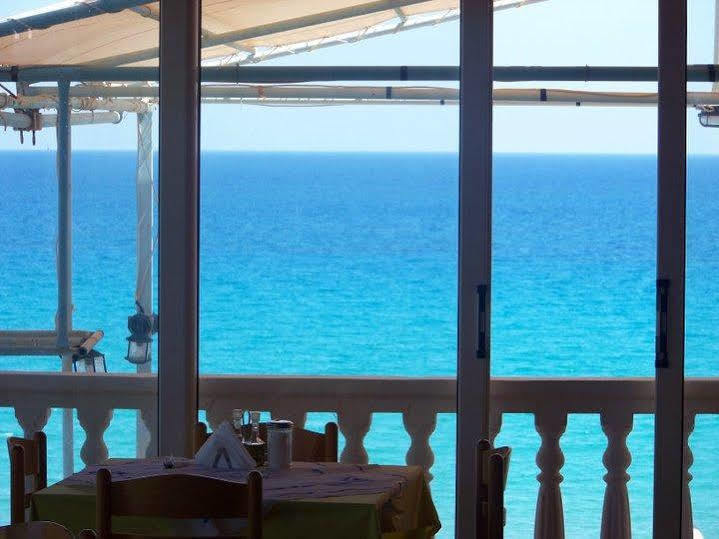 Clear Horizon Hotel apartamentowy Ammoudi